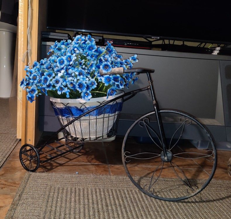 Vintage Tricycle Floral Arrangement. Gorgeous Yard Art Or Baby Shower Present. Flowers Are Brand New.