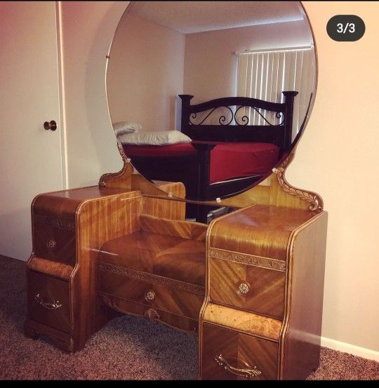 1940s Waterfall Vanity for Sale in Redlands, CA OfferUp