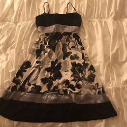 Party dress - medium