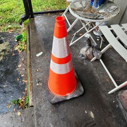 Set of 4 Heavy-Duty Reflective Traffic Cones