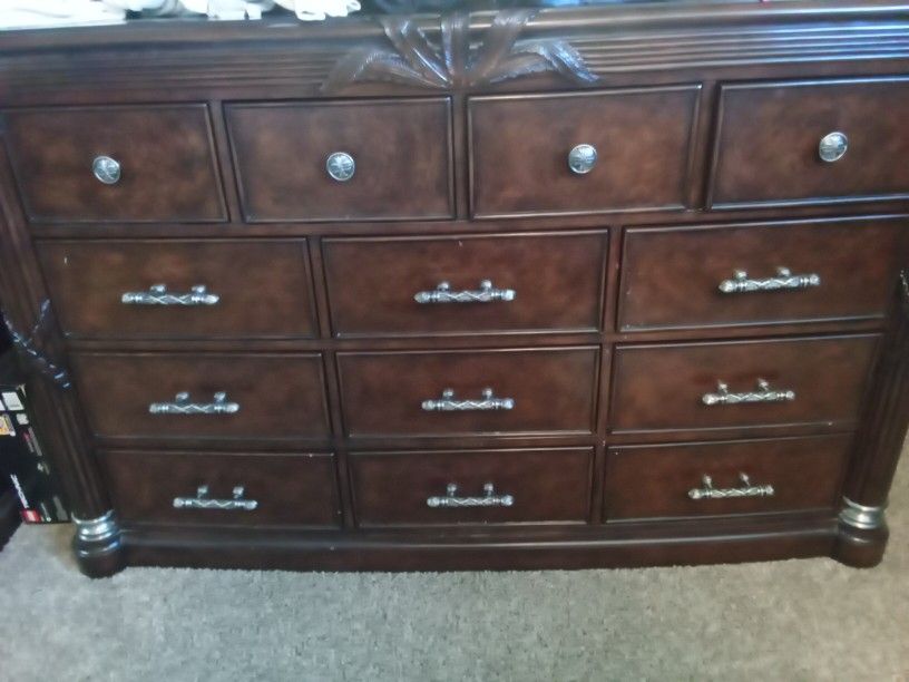 5 Piece Bedroom Set