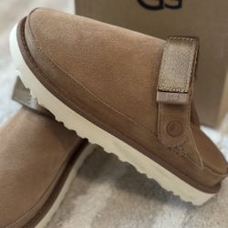 Goldenstar Clog Sand Uggs Size 7