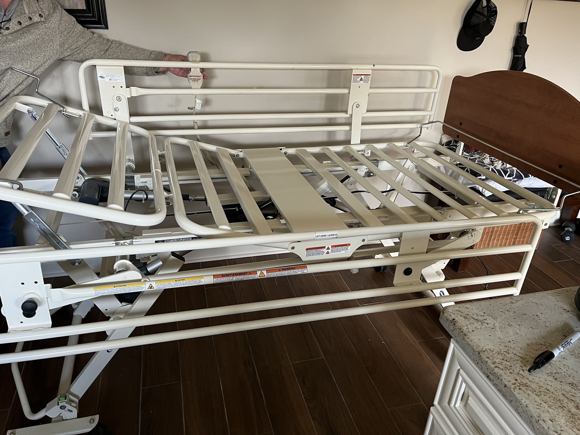 Motorized Hospital Bed: Invacare Carroll CS Series CS7