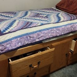 Twin Sleep Number Bed With Pedestal 