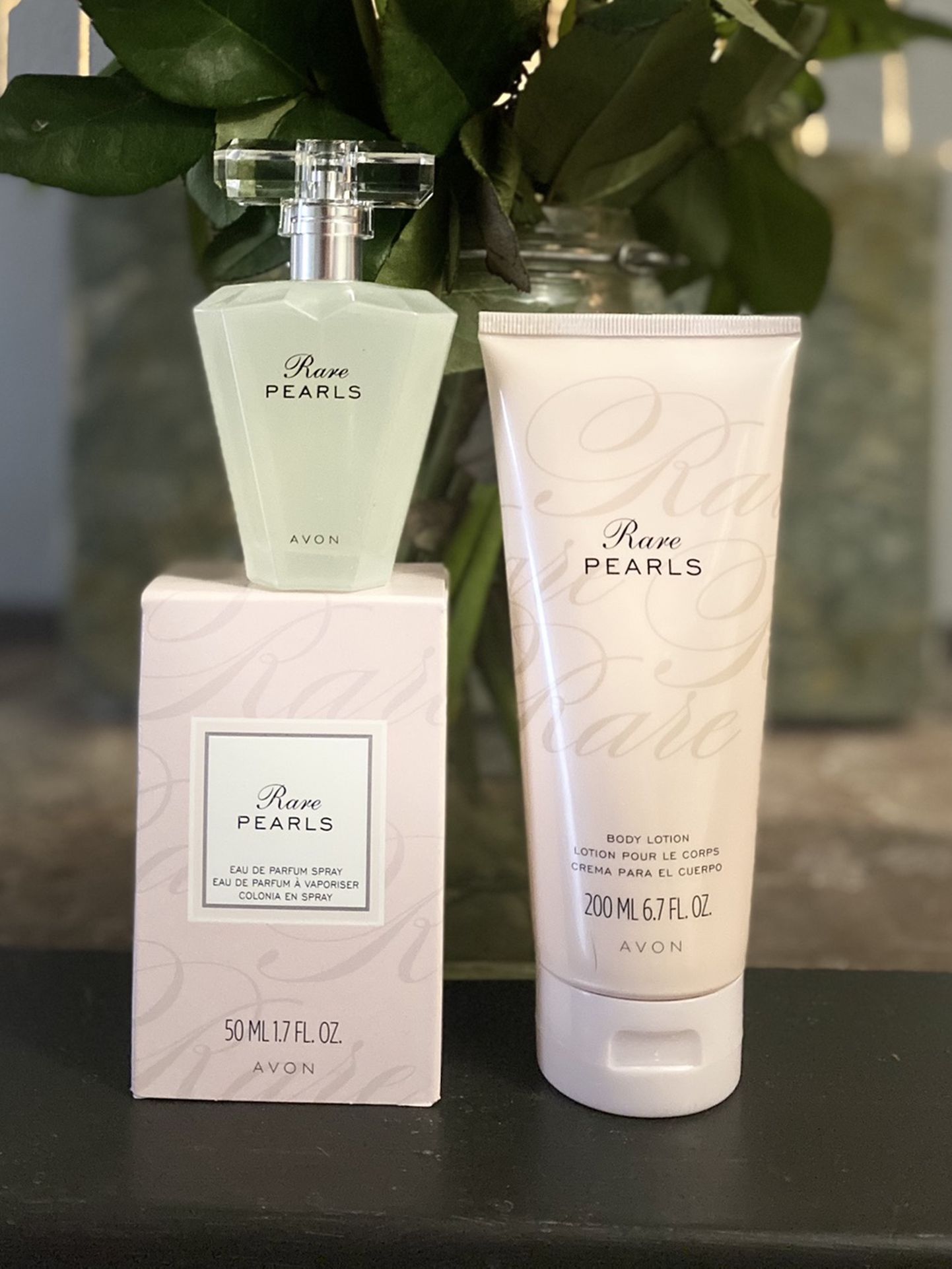 Avon Set Rare Pearls Eau de Parfum 1.7 fl. oz. & Silk Body Lotion