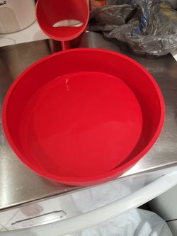 Silicone cake pan