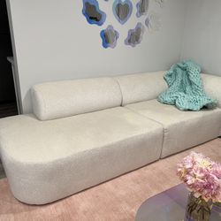 HD Buttercup Sofa