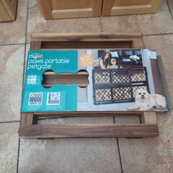 Mupet Pows Portable Petgate