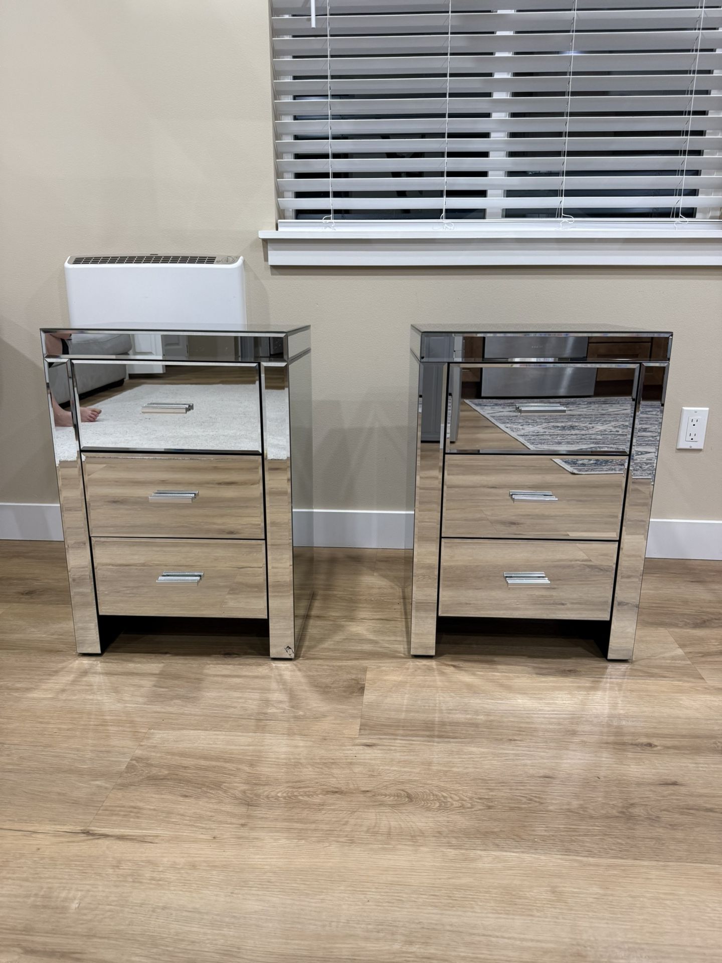 Mirror bedside table. Mirrored bedside tables.