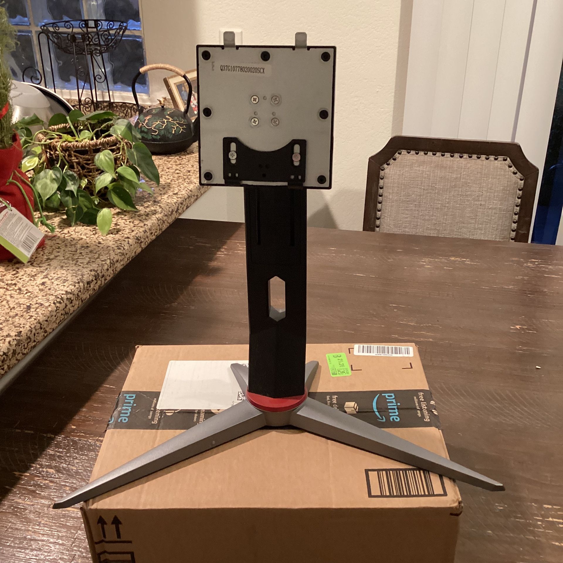 Stand Monitor Like New