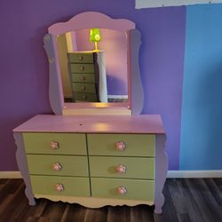 $90 FOR EVERYTHING  Or Best Offer At Regal Apartments Last Day Today