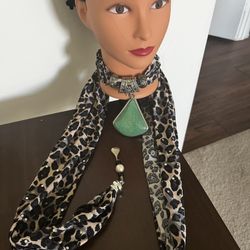 Necklace scarf