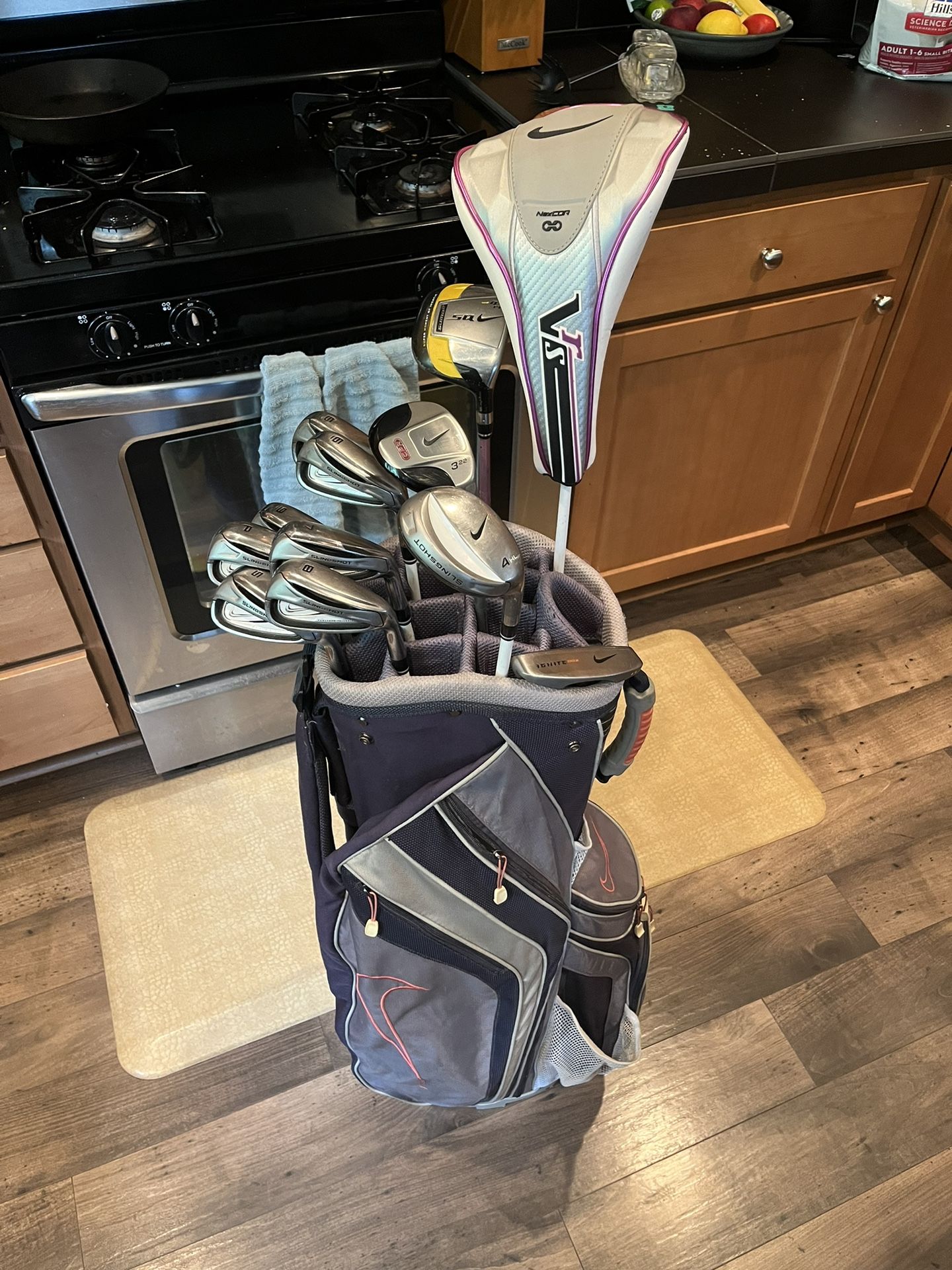 Complete Set of Ladies Nike Golf Clubs with Nike Bag