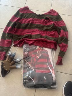 Costume