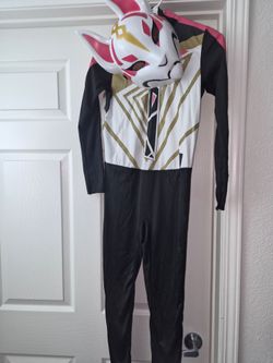 Costume
