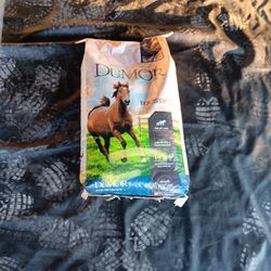 Purina 50lb Bag Of Horse Feed x5
