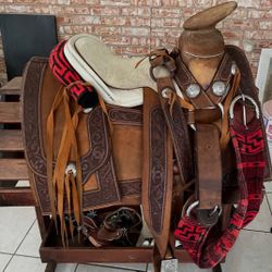 Mexican Saddle