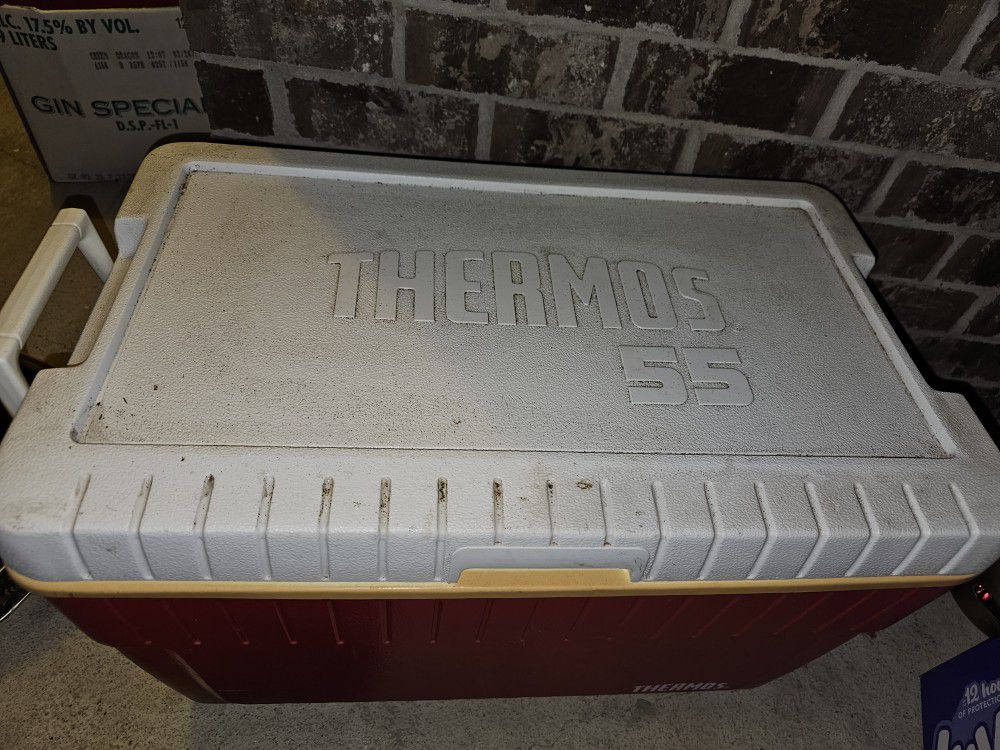 Vintage 80s Thermos Brand Ice Chest