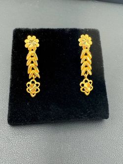 21 karat solid yellow gold flower long studs earrings