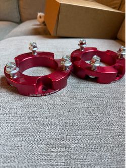 Rough country 2 Inch Leveling Kit | Aluminum | Red | Toyota Tacoma 2WD/4WD