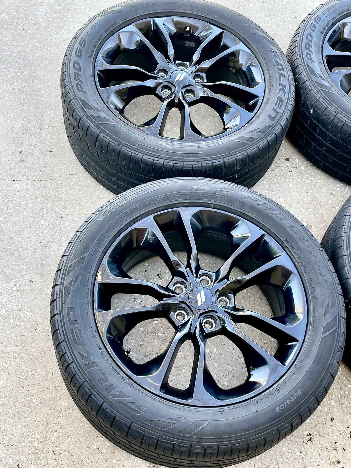Durango Rims for Sale in Land O' Lakes, FL - OfferUp