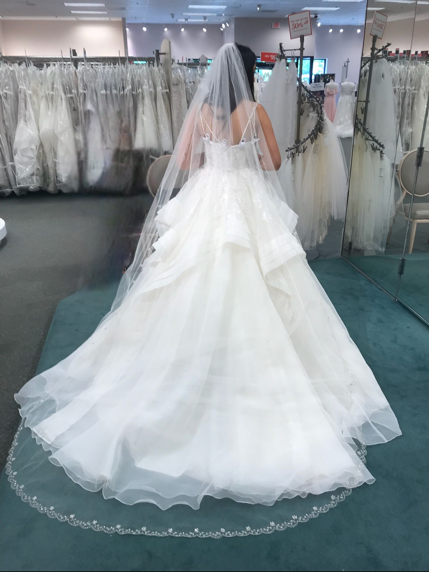 Stunning David’s Bridal wedding dress for sale