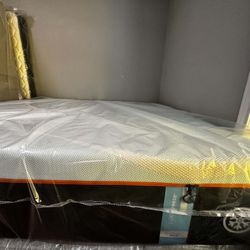Tempur Pedic King Size Matress And Box Spring 