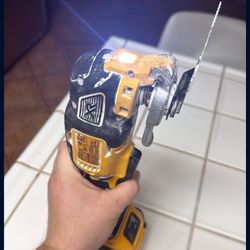 Dewalt Battery & Multitool 