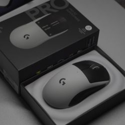 Logitech  Pro X2 Superstrike gaming mouse