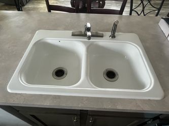 Kitchen sink 33”x22”