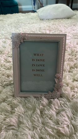 PICTURES FRAMES ....
