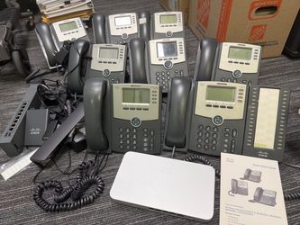 8 CISCO IP Desk Phones Model SPA504G