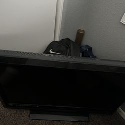 VISIO 32 Color TV Works Great