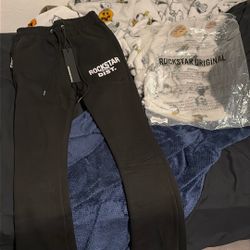 Men’s Size Small Black Flared/bootcut Rockstar Sweats 35$ I WANT SOLD ASAP.   