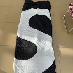 SUPREME Sleeping Bag ⛺️🏕️