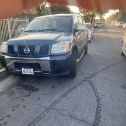 Nissan Armada 2005