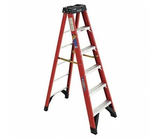 Warner 6ft Fiberglass Ladder