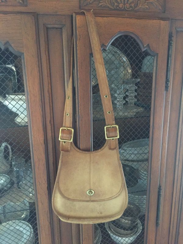 Vintage Coach Leather Shoulder Bag