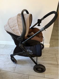 Evenflo Pivot Modular Travel System (Stroller, Infant Car Seat, Bassinet & Base) - Excellent Condition