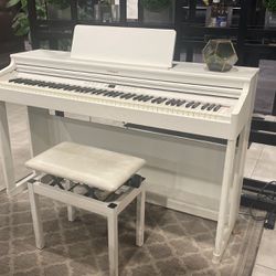 Roland, White Piano 