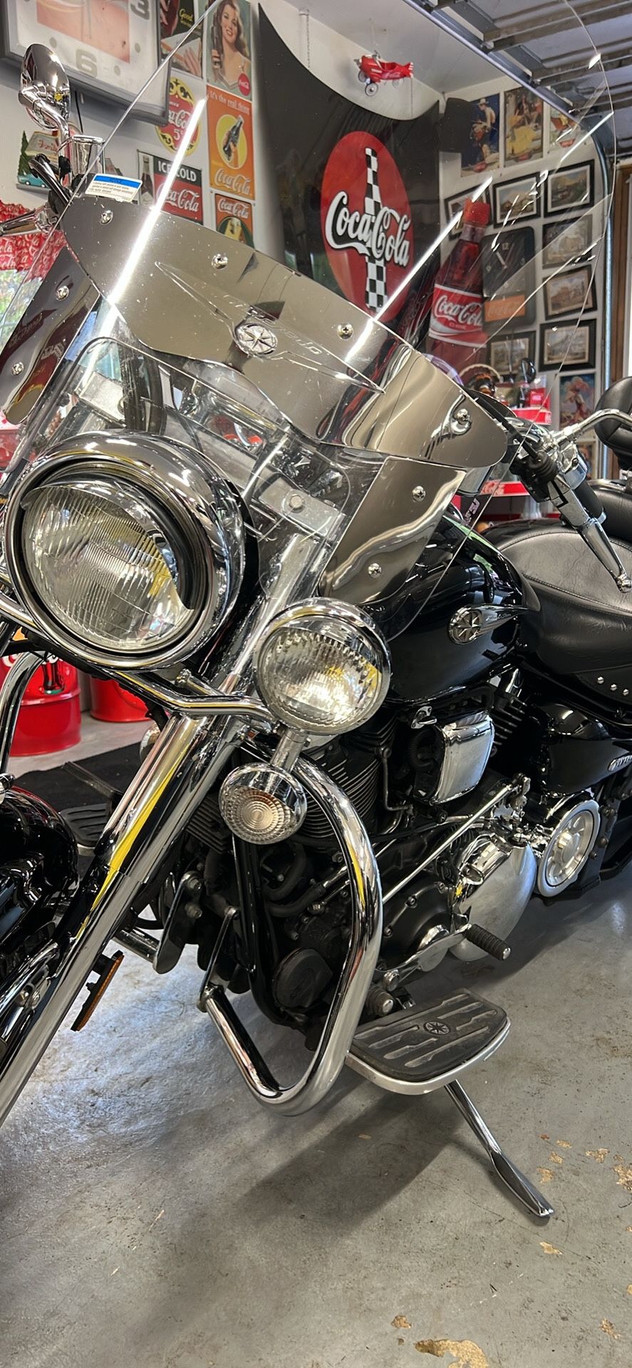 2005 Yamaha Roadstar 1700 midnight silverado