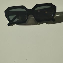 Sun Glasses Like New