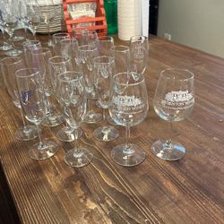 Champagne Glasses/Wine Glasses