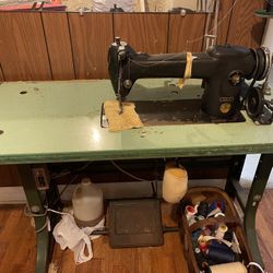 Antique Sewing Machine 