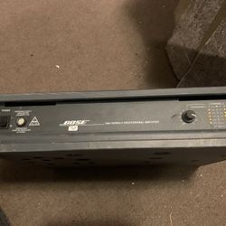 Bose 1600 Professional Amplifier 