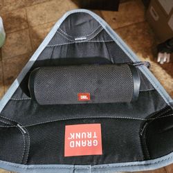 JBL FLIP 4 Bluetooth Speaker