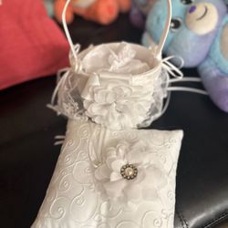 Wedding Items / Ring & Pillow / Flower Girl Basket / Small Size / Brand New / Bundle 💒 👰 