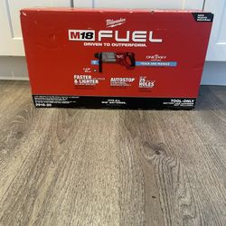 New Milwaukee 1-1/4” SDS Plus D-Handle Rotary Hammer W/ONE KEY (Tool Only Solo Herramienta)