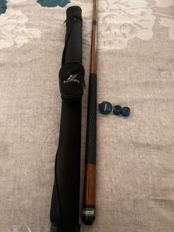 Mizerak Pool Cue with Carrying Case