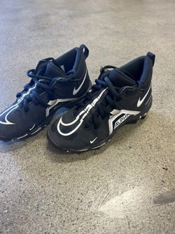 Kids Cleats Size 1Y